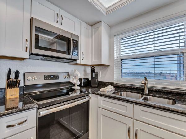 Tranquil Beachside Condo with Gulf Views